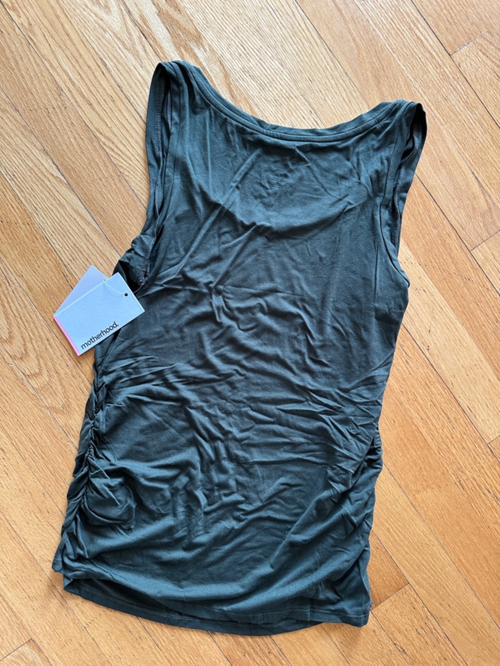 NWT Maternity Motherhood Side Ruched Tank - Picture 4 of 4